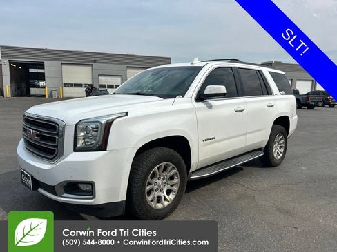 Used 2017 GMC Yukon SLT AWD/4WD image 3
