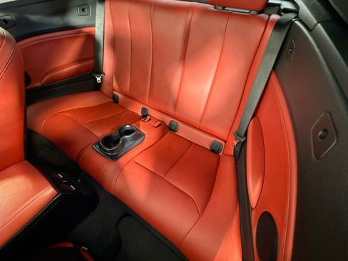 Used 2016 BMW M235i Convertible image 22