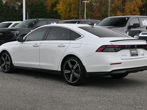 Used 2023 Honda Accord Sport image 12