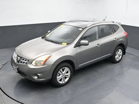 Used 2013 Nissan Rogue SV w/ Premium Pkg AWD/4WD image 36