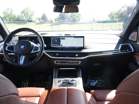 Used 2024 BMW X7 xDrive40i w/ Executive Package AWD/4WD image 26