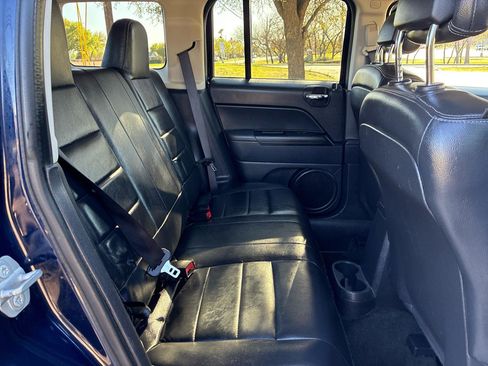 Used 2016 Jeep Patriot High Altitude image 26