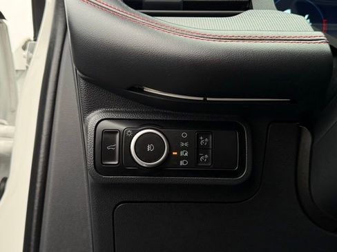 Certified 2025 Ford Explorer ST AWD/4WD image 18