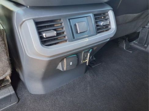 Used 2023 Ford F150 Lariat AWD/4WD image 27