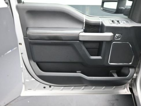 Used 2019 Ford F150 Platinum w/ Equipment Group 701A Luxury AWD/4WD image 20
