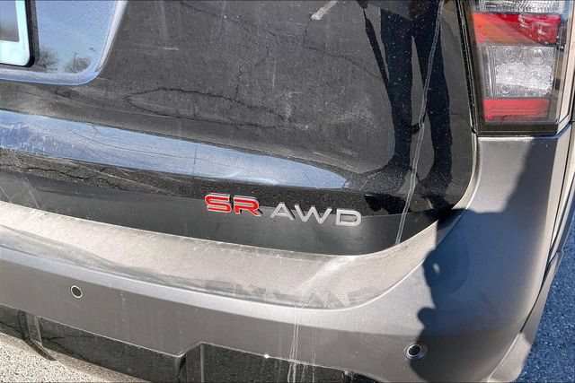 New 2026 Nissan Kicks SR w/ Cold Weather Package AWD/4WD image 9