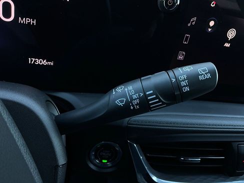 Used 2025 Buick Encore GX Preferred image 35