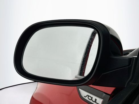 Used 2019 Kia Soul + FWD image 16