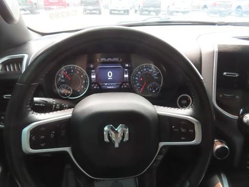 Used 2023 RAM 1500 Big Horn AWD/4WD image 32
