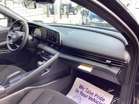 New 2026 Hyundai Elantra Sport FWD image 15