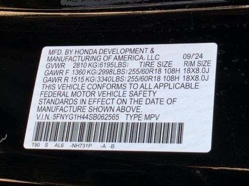 Used 2025 Honda Pilot EX-L image 32