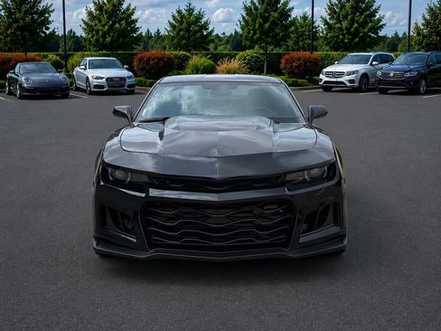 Used 2015 Chevrolet Camaro SS RWD image 8