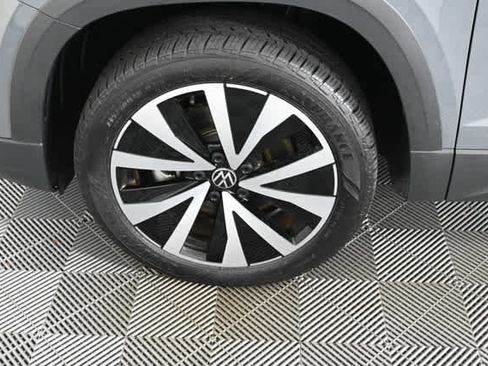 Used 2023 Volkswagen Taos SE FWD image 26