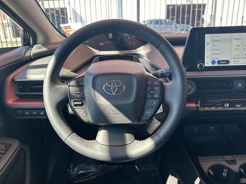 Used 2025 Toyota Prius Plug-In Hybrid image 14