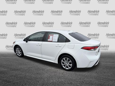 Used 2020 Toyota Corolla LE FWD image 11