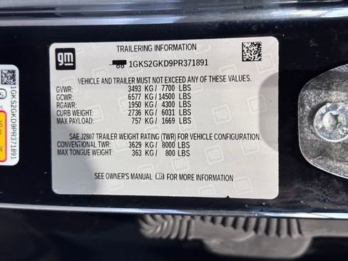 Certified 2023 GMC Yukon XL SLT w/ SLT Premium Package image 5