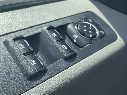 Used 2018 Ford F150 XLT w/ Equipment Group 301A Mid RWD image 15