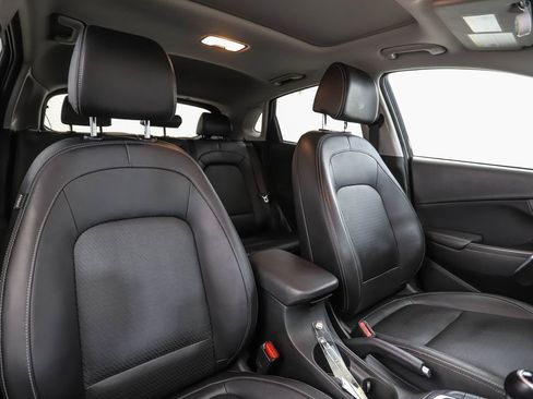 Used 2021 Hyundai Kona Ultimate AWD/4WD image 32