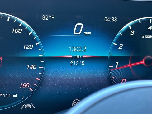 Used 2023 Mercedes-Benz GLE 450 4MATIC image 24