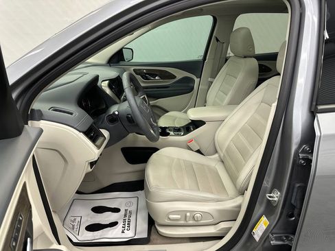 Used 2023 GMC Terrain Denali w/ LPO, Floor Liner Package AWD/4WD image 9
