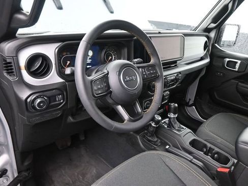 Used 2024 Jeep Wrangler Unlimited Sport AWD/4WD image 66