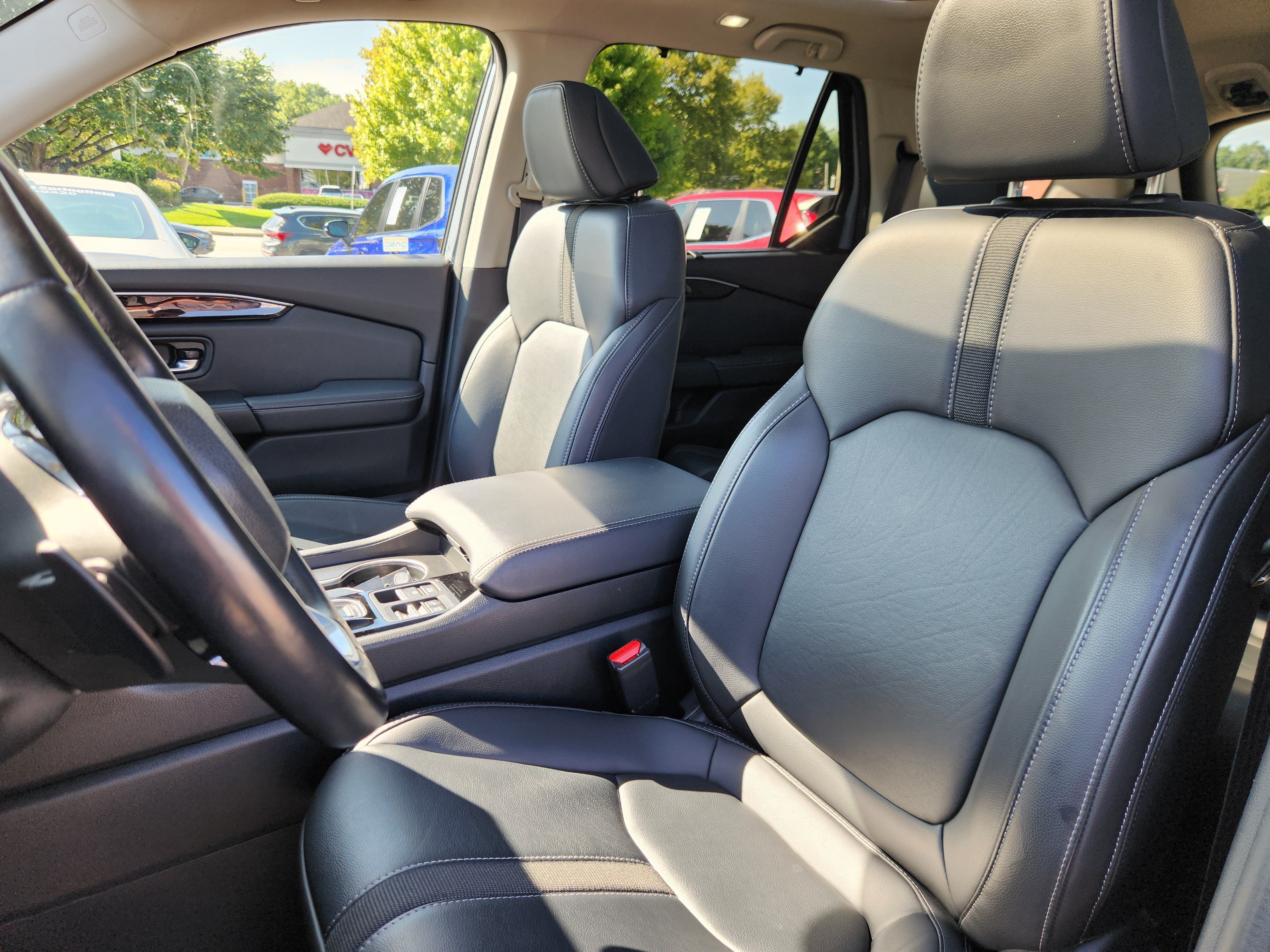 Certified 2023 Honda Pilot Touring image 7