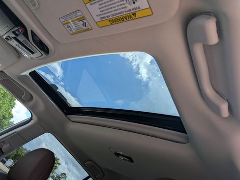 Certified 2022 Subaru Outback Touring XT AWD/4WD image 23