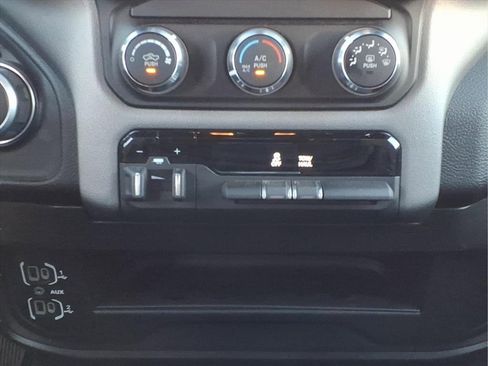 Used 2024 RAM 2500 Big Horn w/ Bed Utility Group image 18