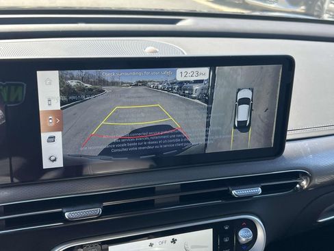 New 2024 Genesis GV60 Advanced image 28