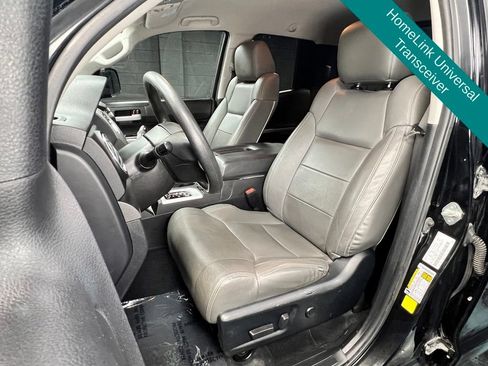 Used 2020 Toyota Tundra SR5 w/ SR5 Upgrade Package AWD/4WD image 7