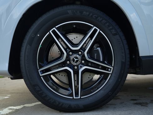 New 2026 Mercedes-Benz GLE 450 4MATIC image 12