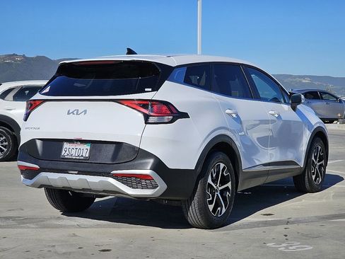 Used 2025 Kia Sportage EX image 17