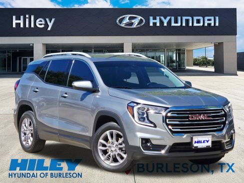 Used 2023 GMC Terrain SLT image 2