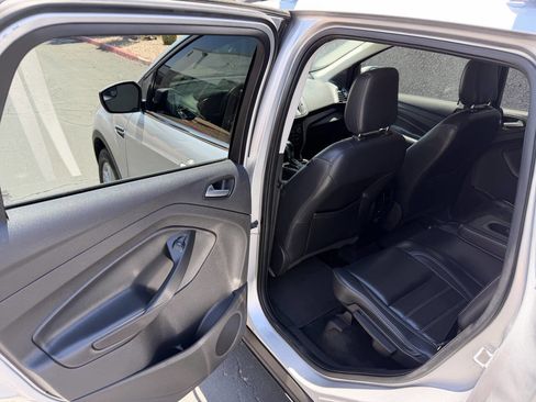 Used 2018 Ford Escape SEL AWD/4WD image 12