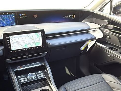 New 2026 Lincoln Nautilus Reserve w/ Jet Appearance Package image 19