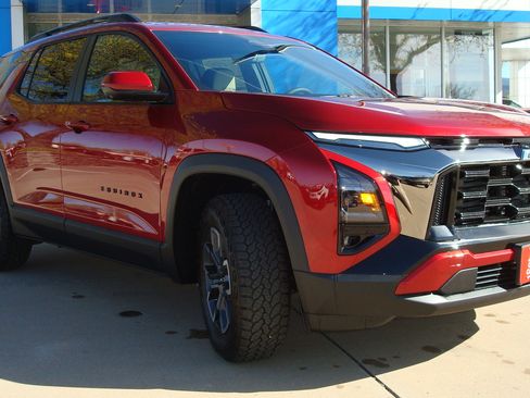 New 2026 Chevrolet Equinox ACTIV w/ Convenience Package III AWD/4WD image 3