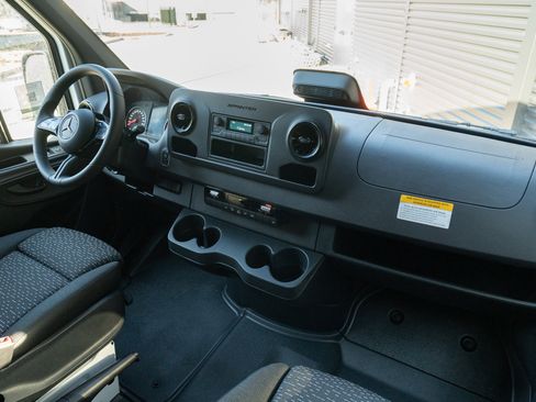 New 2026 Mercedes-Benz Sprinter 2500 image 12