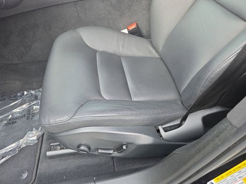 Used 2022 Volvo XC60 B5 Momentum w/ Climate Package image 20