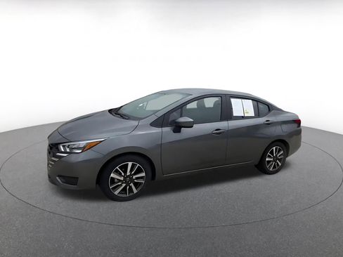 Used 2025 Nissan Versa SV FWD image 8