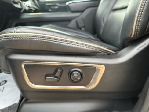 Used 2019 RAM 1500 Limited w/ Advanced Safety Group AWD/4WD image 11