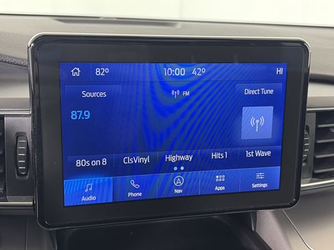 Used 2022 Ford Explorer XLT w/ Equipment Group 202A image 20