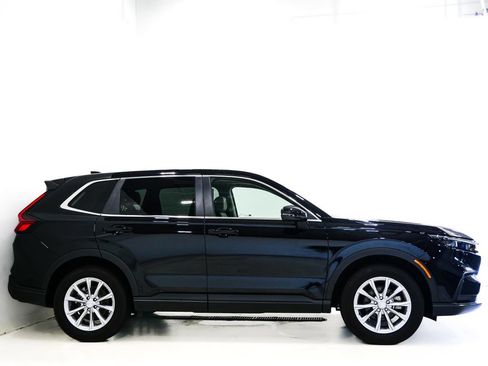 Used 2025 Honda CR-V EX image 5
