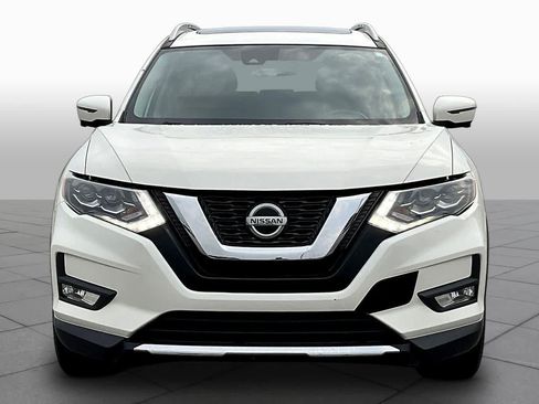 Used 2018 Nissan Rogue SL w/ Premium Package AWD/4WD image 4