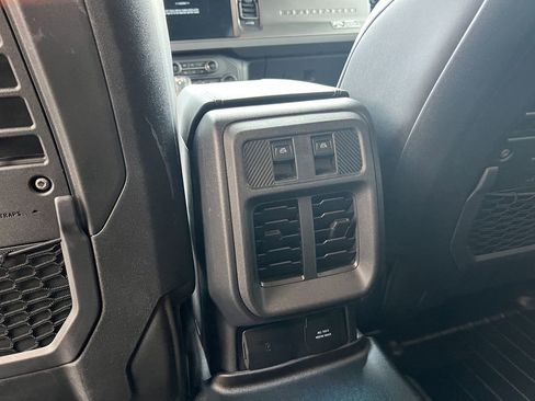 New 2025 Ford Bronco Badlands AWD/4WD image 13