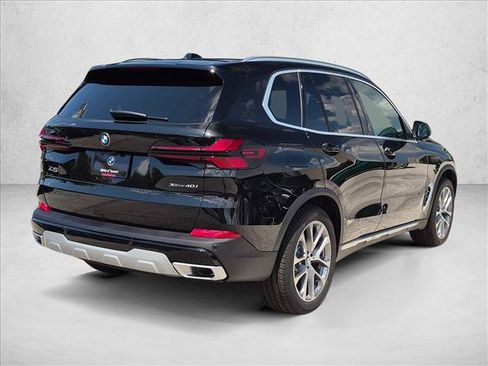 New 2026 BMW X5 xDrive40i AWD/4WD image 2