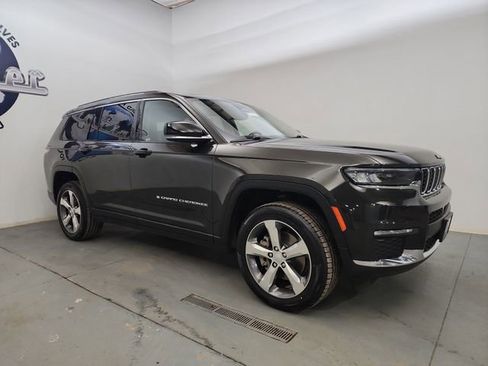 Used 2021 Jeep Grand Cherokee L Limited image 12
