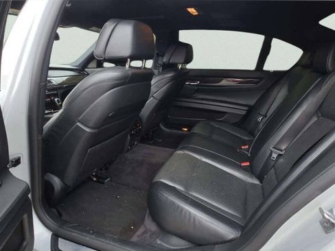 Used 2014 BMW 750Li xDrive AWD/4WD image 7