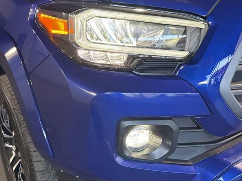 Used 2023 Toyota Tacoma TRD Sport image 14