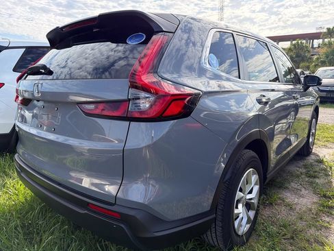 Used 2025 Honda CR-V LX image 9
