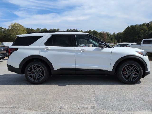 New 2027 Ford Explorer ST-Line w/ Premium Package RWD image 3